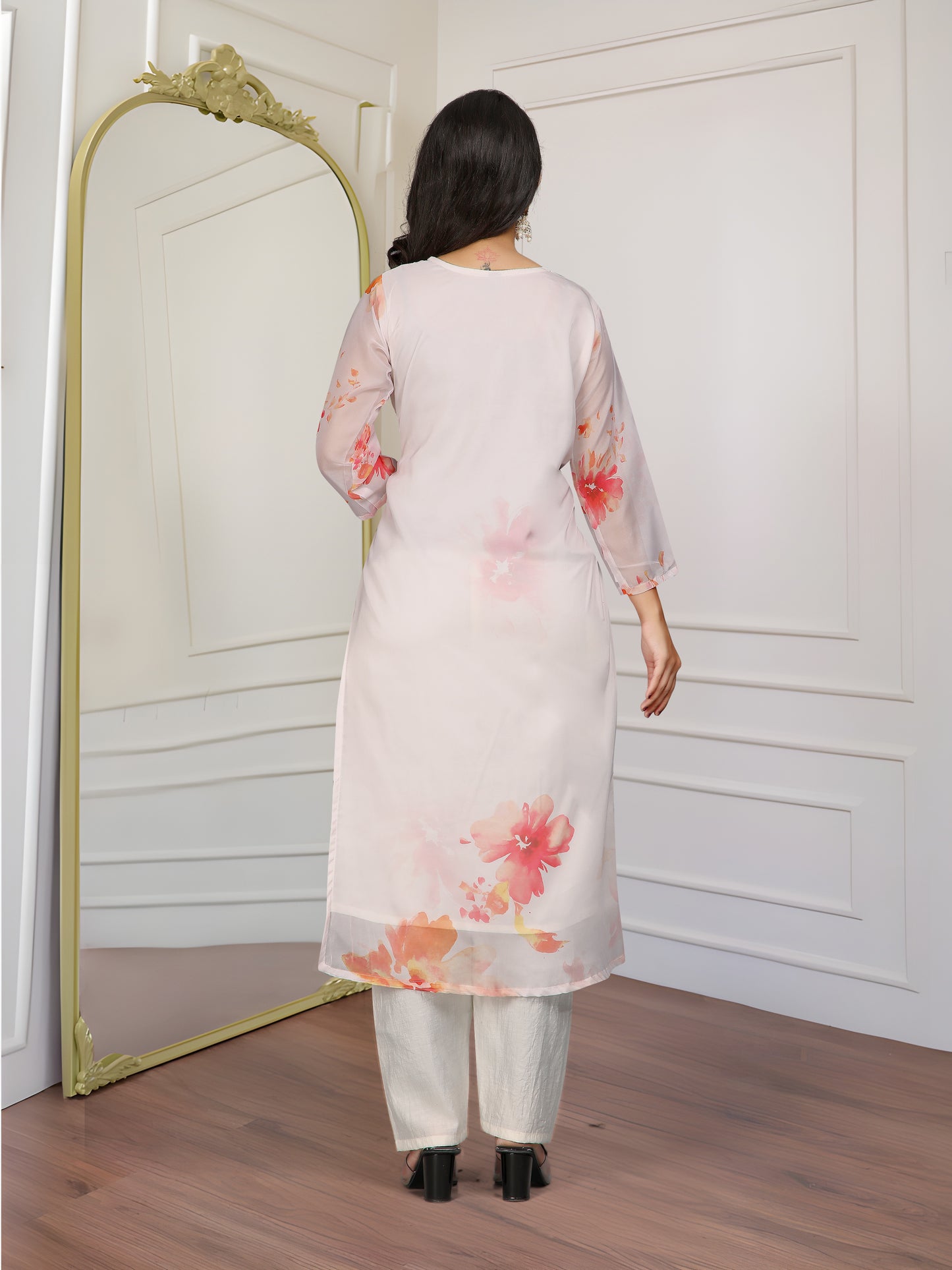 HARLIN WHITE COLOURED WOMEN'S EMBROIDERY KURTA SET