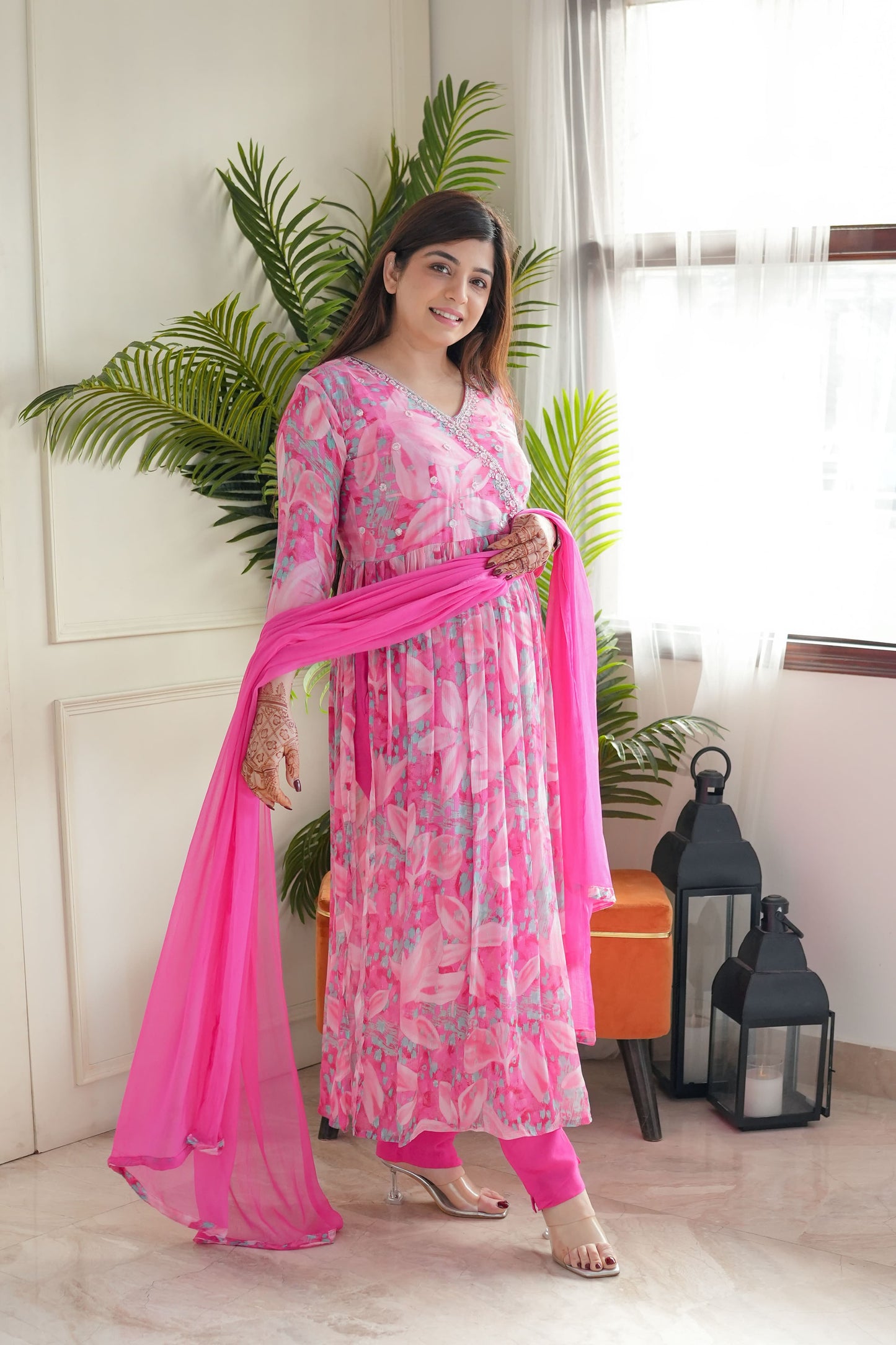 LIGHT PINK COLOURED WOMEN'S CHINON KURTA SET