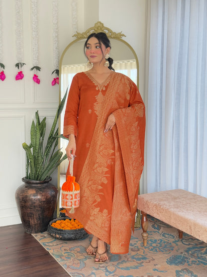 OREAGE  COLOURED  WOMEN'S VISCOSE JACQUARD   KURTA  WITH PANT DUPATTA  SET