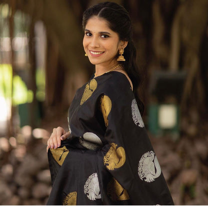 Floral Zari Silk Blend Banarasi Saree