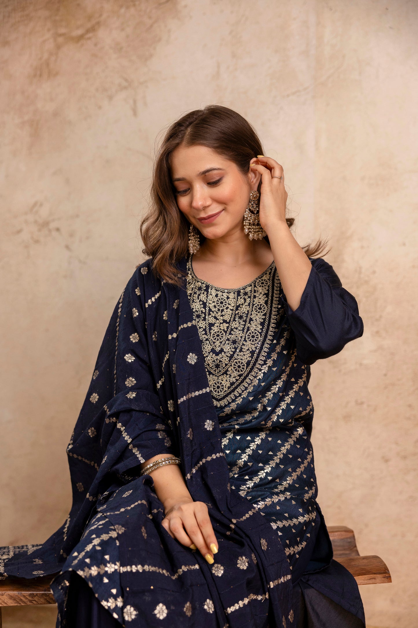 NAVY BLUE  COLOURED WOMEN'S  MASLIN  KURTA WITH  DUPATTA SET