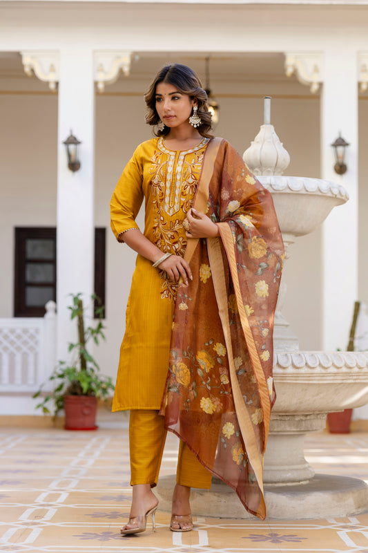 YELLOW  COLOURED WOMEN'S  P0LYSTER  KURTA WITH  DUPATTA SET