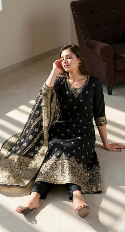 BLACK COLOURED  WOMEN'S  SILK  KURTA WITH  DUPATTA SET