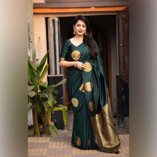 THE BANARASI SAREEIS MADE UP OF SILK THREADS WOVEN USING