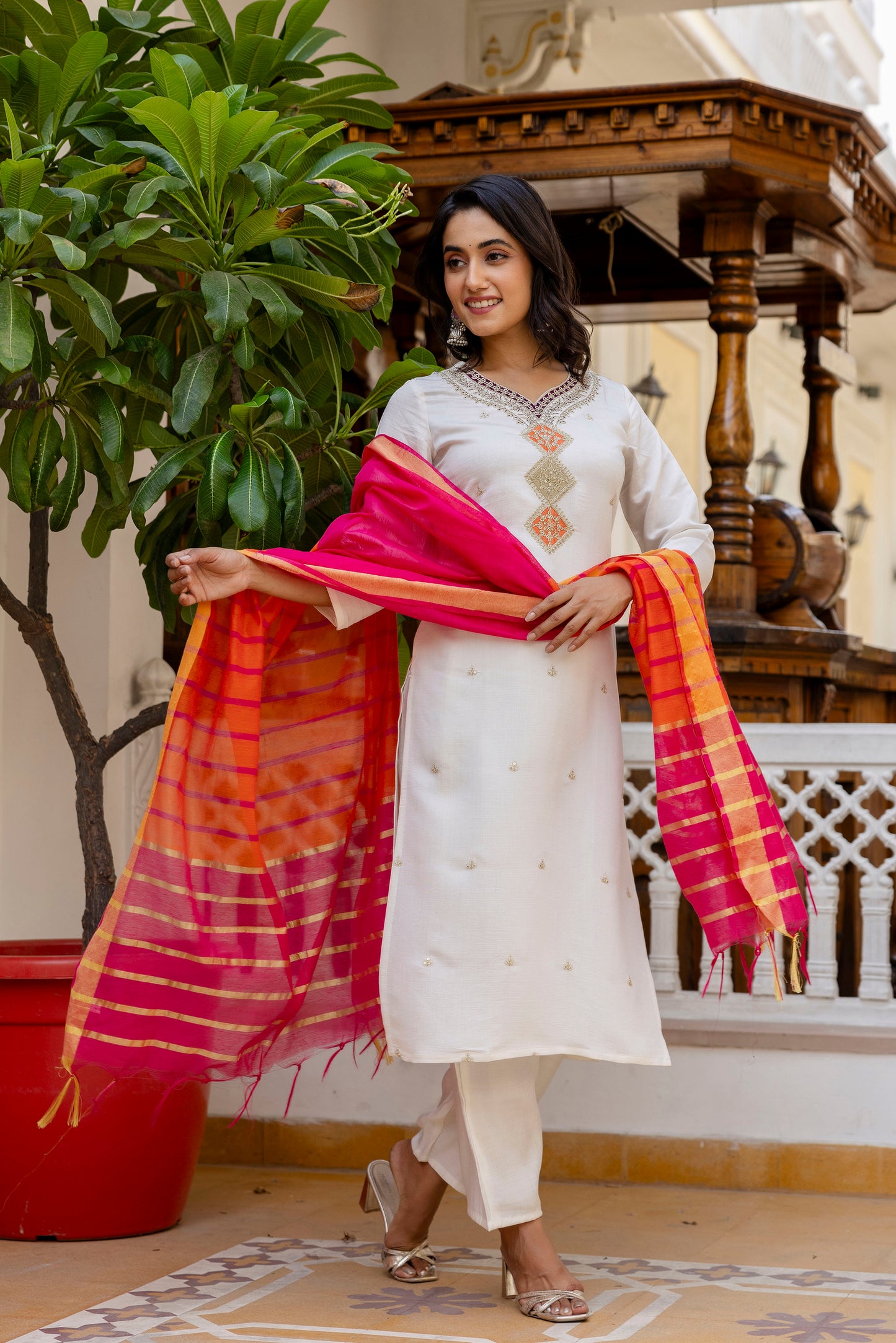 WHITE COLOURED WOMEN'S VISCOSE RAYON  KURTA WITH  DUPATTA SET