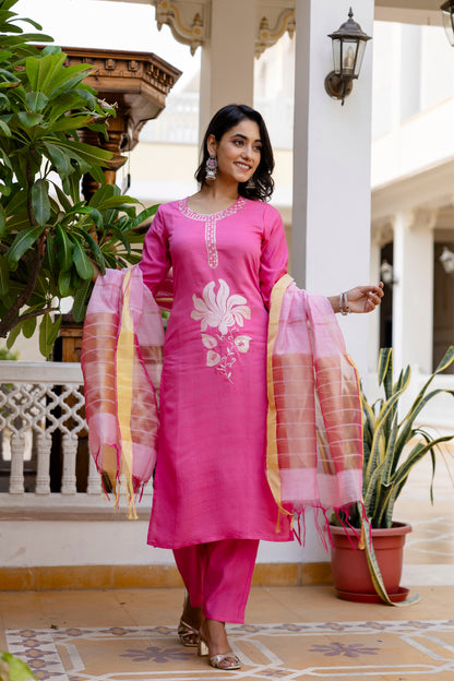 PINK  COLOURED WOMEN'S VISCOSE RAYON  KURTA WITH  DUPATTA SET