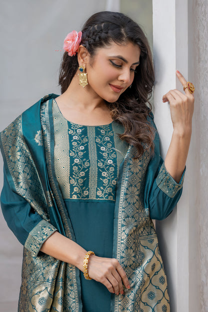 GREEN COLOURED TREDITIONAL WEAR KURTA SET