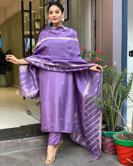 JENA LAVENDER  COLOURED  WOMEN'S VISCOSE CHANDERI KURTA WITH PANT DUPATTA  SET