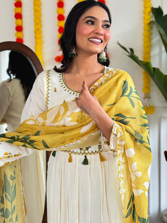 WHITE COLOURED WOMEN  EMBROIDERY WORK KURTA SET