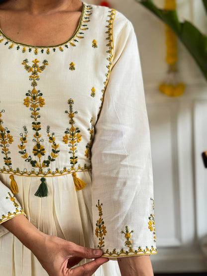 WHITE COLOURED WOMEN  EMBROIDERY WORK KURTA SET
