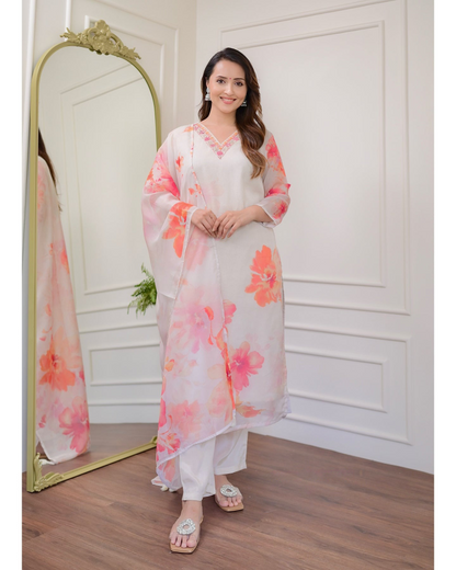 HARLIN WHITE  COLOURED WOMEN'S  EMBROIDERY  KURTA SET