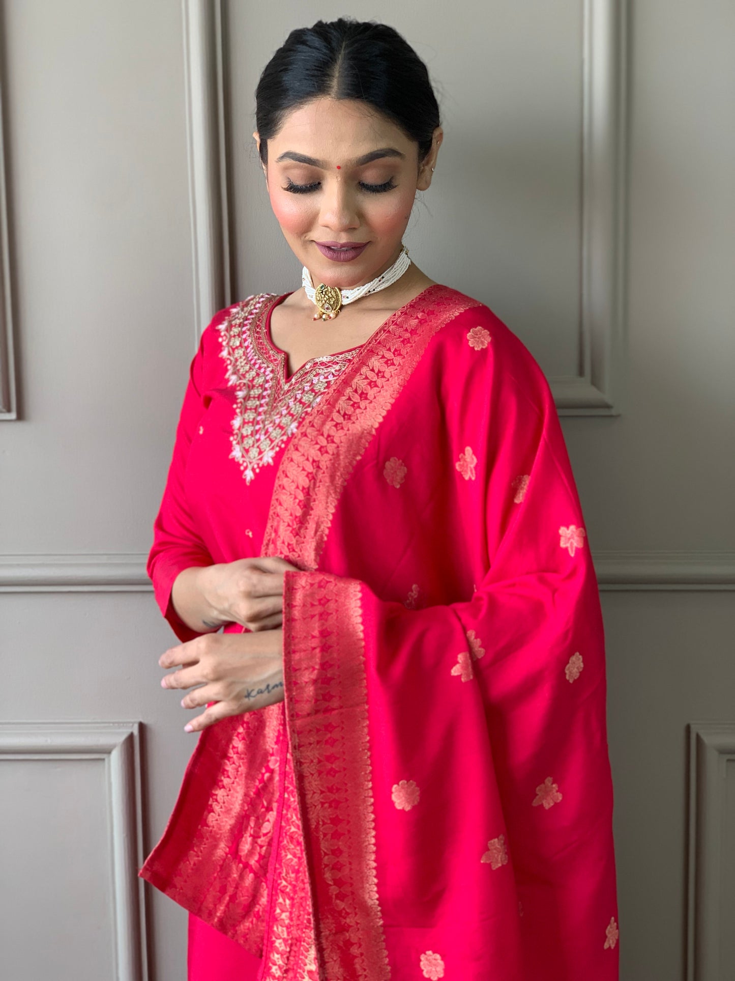 PINK  COLOURED WOMEN'S  VISCOSE CHANDERI KURTA SET