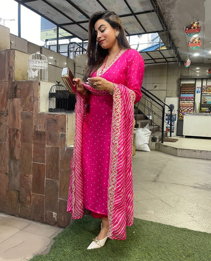 JENNY PINK COLOURED WOMEN'S  MUSLIN KURTA SET
