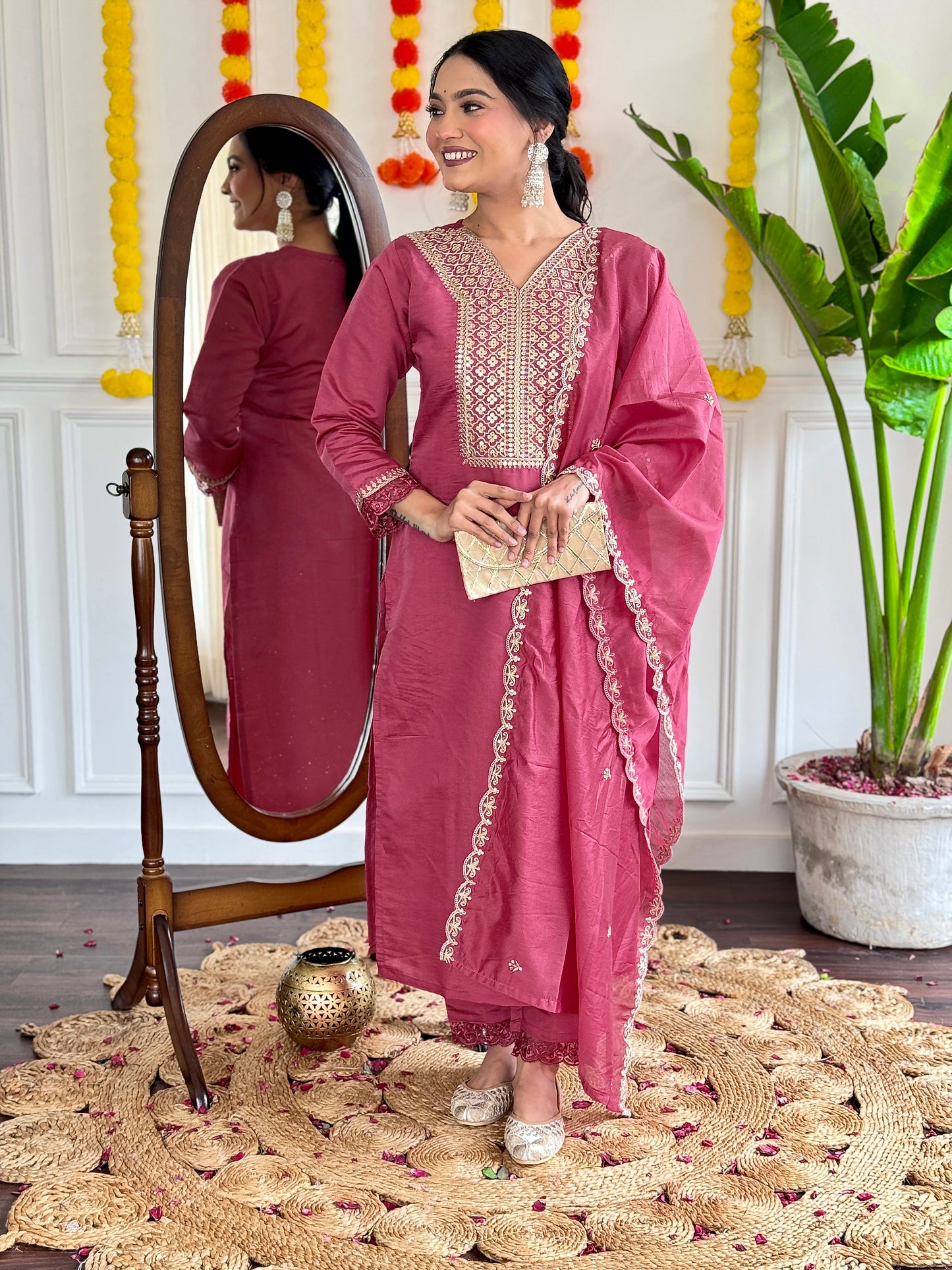 LIGHT CHEERY  COLOURED WOMEN'S VISCOSE CHANDERI KURTA SET