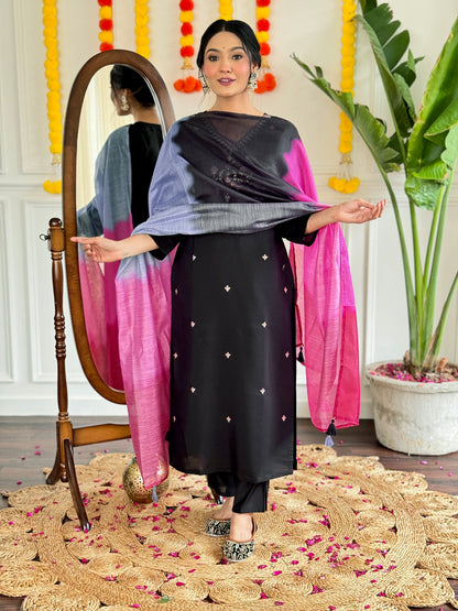 BLACK COLOURED WOMEN'S VISCOSE RAYON  KURTA SET