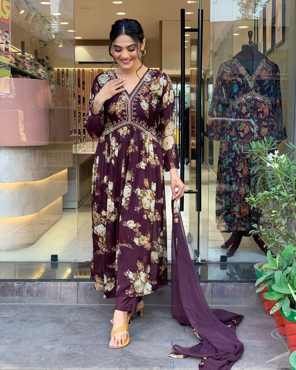 MAROON COLOURED  WOMEN'S GEORGETTE  KURTA WITH PANT DUPATTA  SET