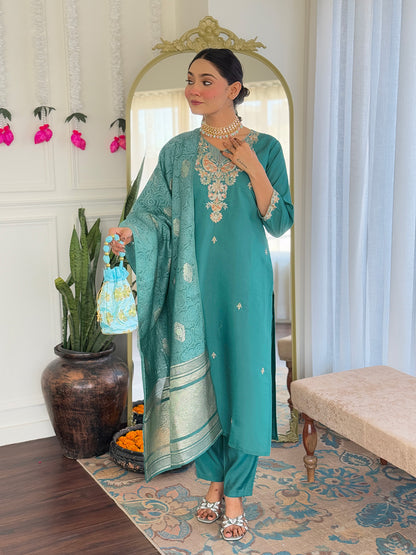 BLUE  GREEN WOMEN;S VISCOSE CHANDERI KURTA SET