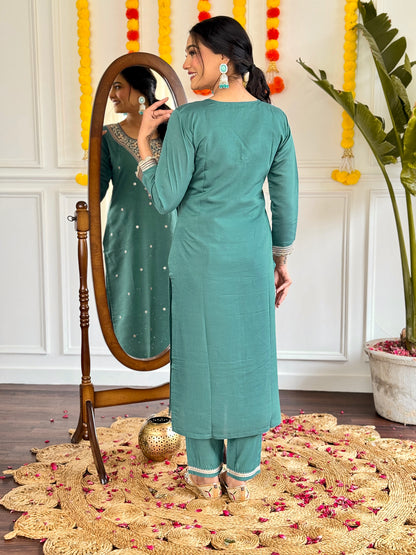 BLUE GREEN WOMEN;S VISCOSE CHANDERI STRAIGHT  KURTA  WITH PANT  LINNEN DUPATTA SET