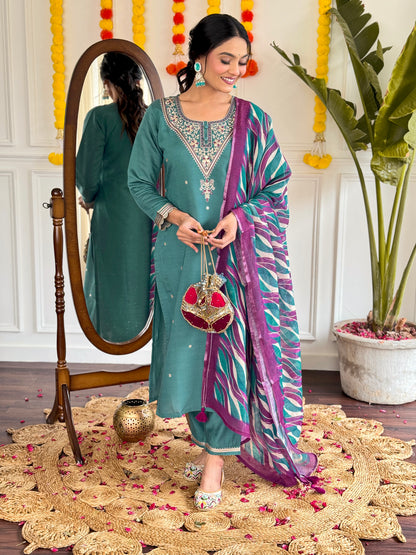 BLUE GREEN WOMEN;S VISCOSE CHANDERI STRAIGHT  KURTA  WITH PANT  LINNEN DUPATTA SET