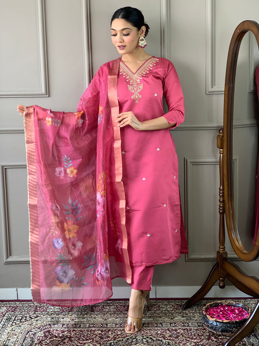 NIHARIKA PINK WOMEN'S VISCOSE CHANDERI KURTA SET