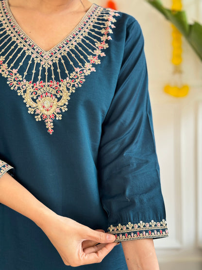 BLUE WOMEN'S VISCOSE CHANDERI KURTA SET