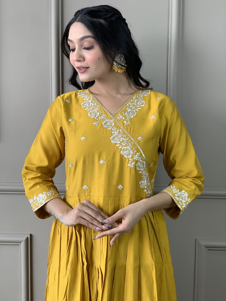 OLIVIA YELLOW COLOURED  WOMEN'S  VISCOSE CHANDERIE  EMBROIDERED  KURTA WITH PANT DUPATTA SET