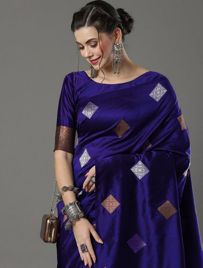 THE BANARASI SAREEIS MADE UP OF SILK THREADS WOVEN USING