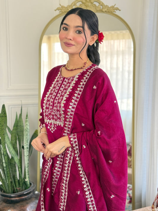 RED PINK  COLOURED  WOMEN'S CP VICHITRA EMBROIDERED STRAIGHT   KURTA  WITH PANT DUPATTA  SET