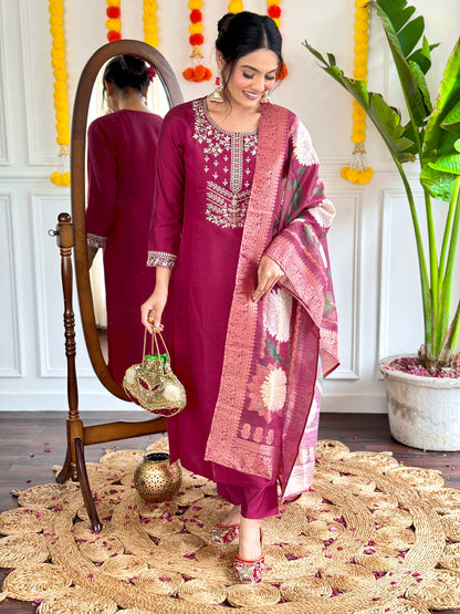 RED COLOURED  WOMEN'S VISCOSE CHANDERI EMBROIDERED  KURTA WITH PANT DUPATTA SET