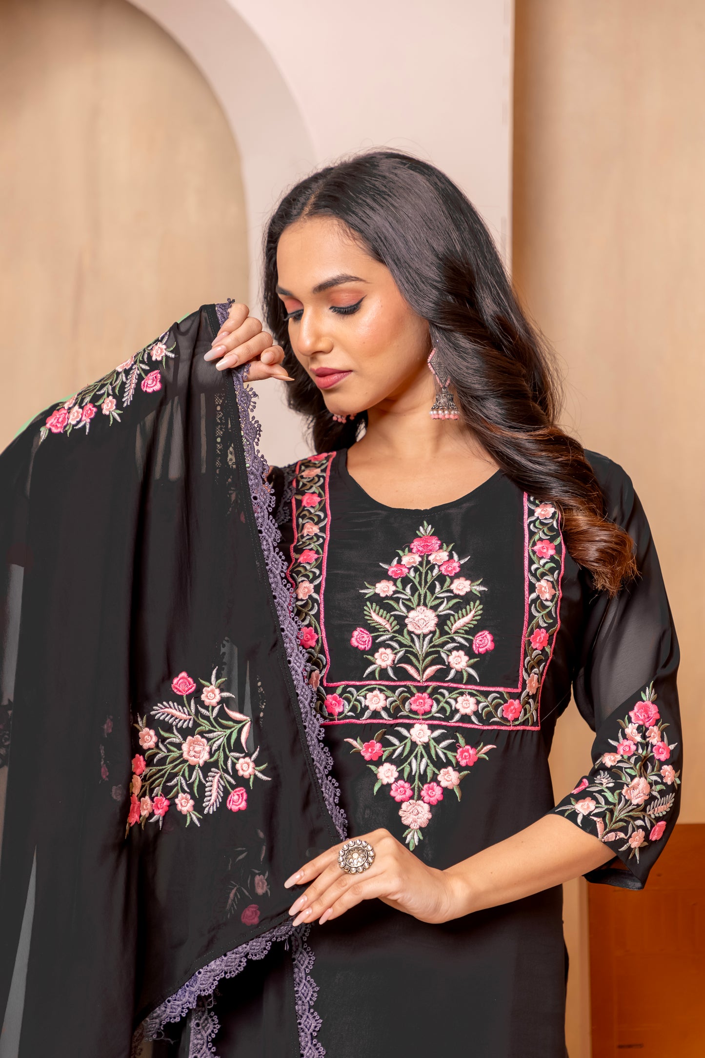 SUCHI BLACK  COLOURED  WOMEN'S  HEAVY FAUX GEORGETTE  KURTA WITH PANT DUPATTA  SET