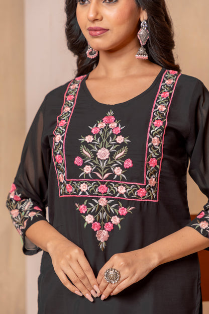 SUCHI BLACK  COLOURED  WOMEN'S  HEAVY FAUX GEORGETTE  KURTA WITH PANT DUPATTA  SET