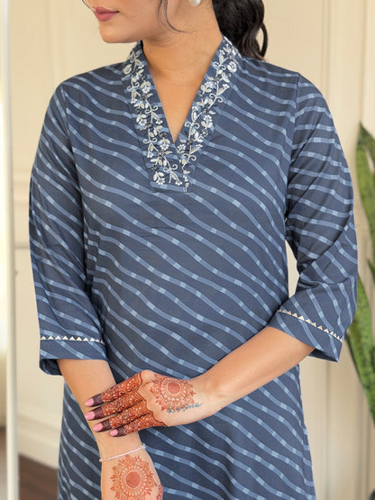 BLUE YELLOW COLOURED  WOMEN'S MUSLIN  EMBROIDERED  KURTA WITH PANT DUPATTA SET