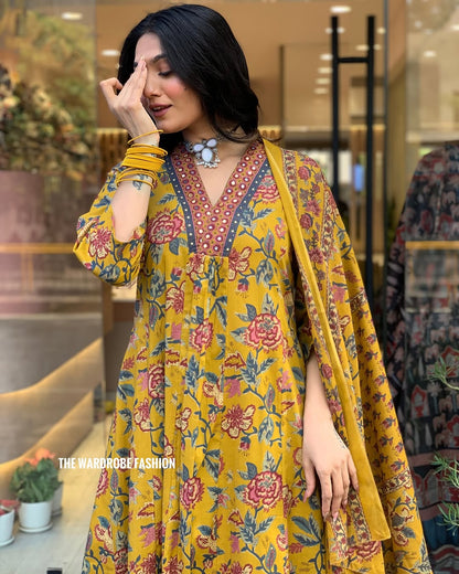TANVI YELLOW  COLOURED  WOMEN'S VISCOSE CHANDERI EMBROIDERED  KURTA WITH PANT DUPATTA SET