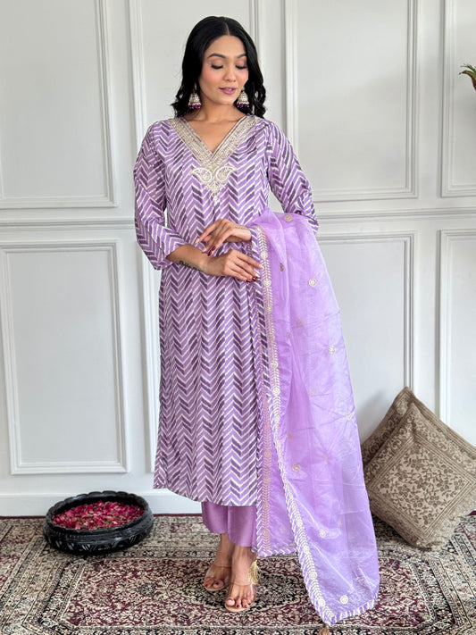 PURPLE COLOURED  WOMEN'S FRENCH CREPE EMBROIDERED  KURTA WITH PANT DUPATTA SET
