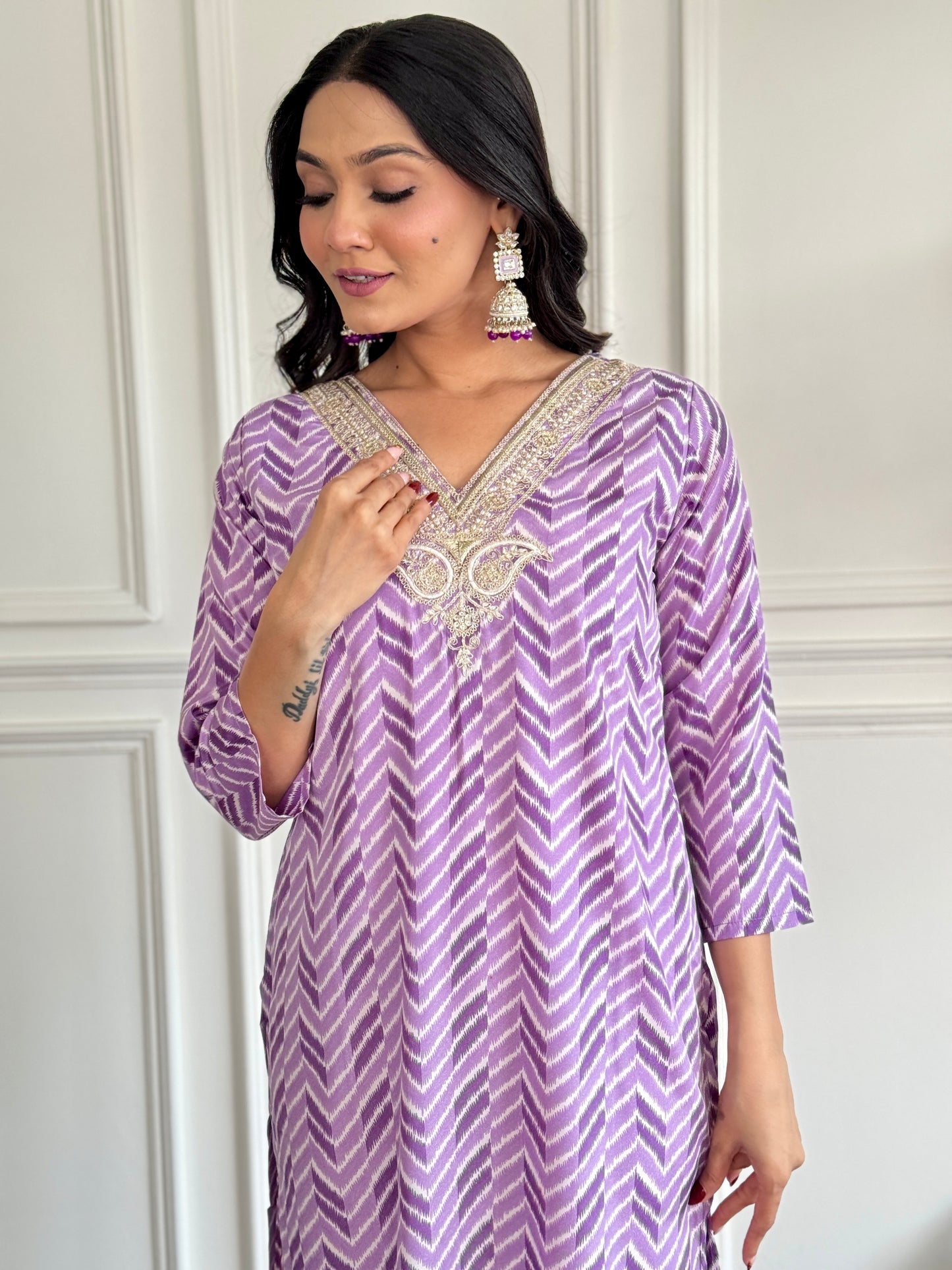 PURPLE COLOURED  WOMEN'S FRENCH CREPE EMBROIDERED  KURTA WITH PANT DUPATTA SET
