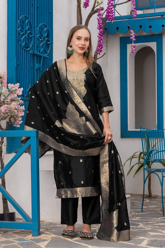 BLACK COLOURED TREDITIONAL WEAR KURTA SET