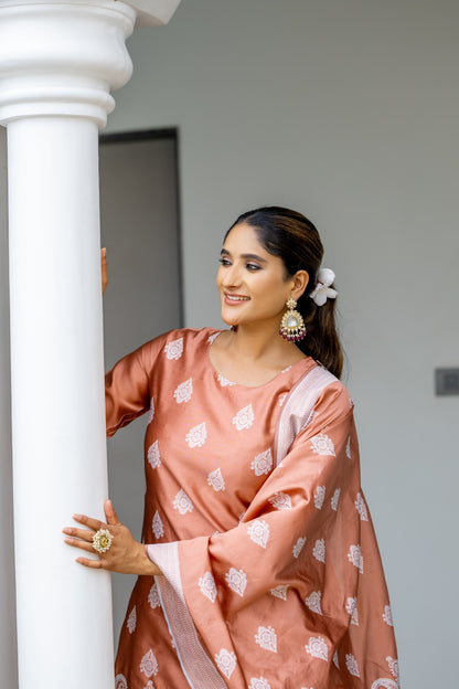 BROWN  COLOURED  WOMEN'S POLYSTER  KURTA WITH  DUPATTA SET