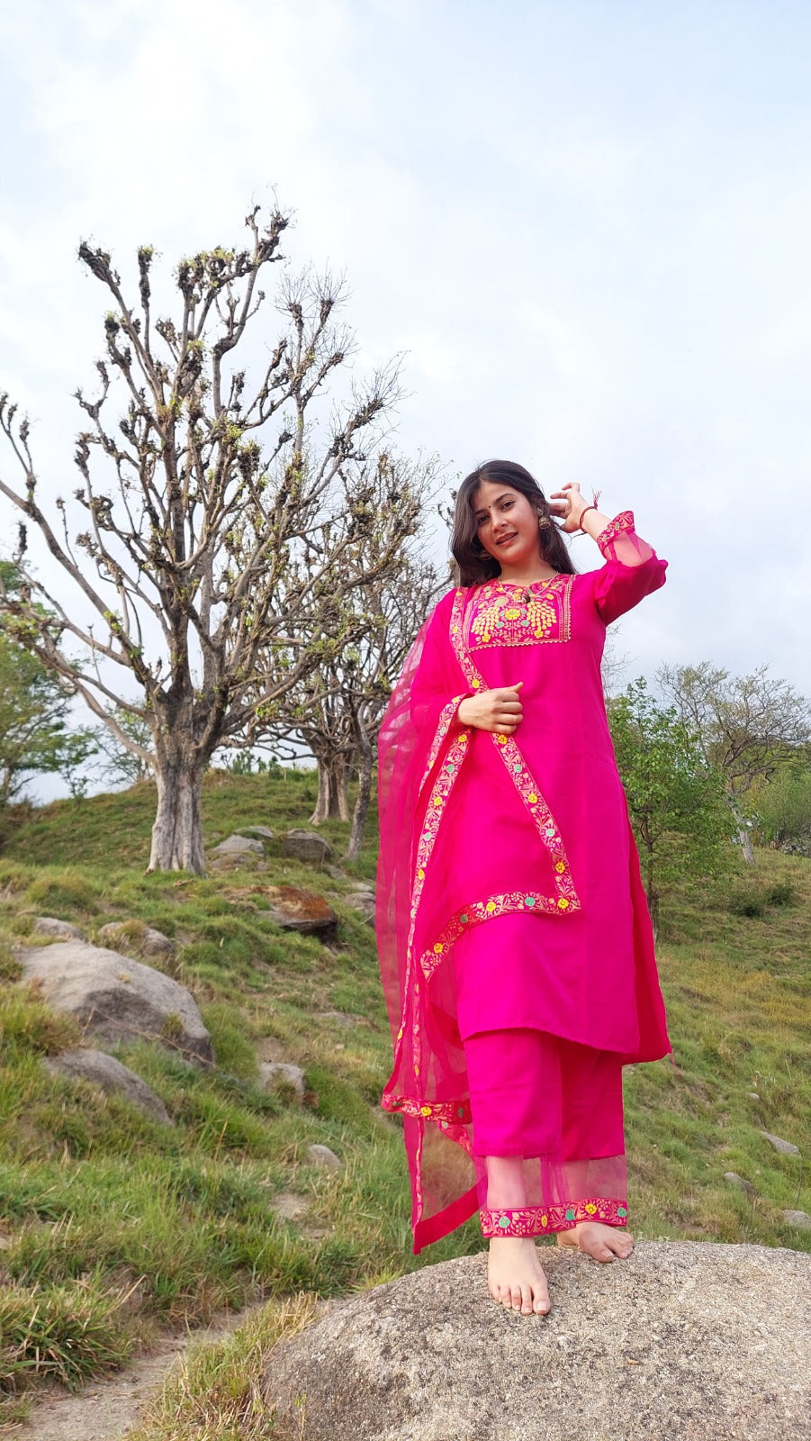 PINK COLOURED  WOMEN'S  RAYON  KURTA WITH  DUPATTA SET