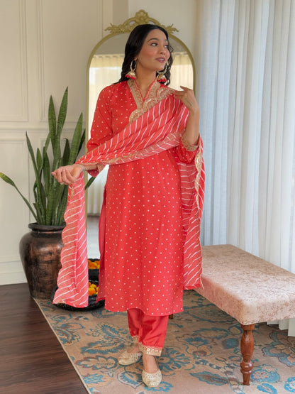 ORANGE  COLOURED  WOMEN'S  REYON   EMBROIDERED  KURTA WITH PANT DUPATTA SET