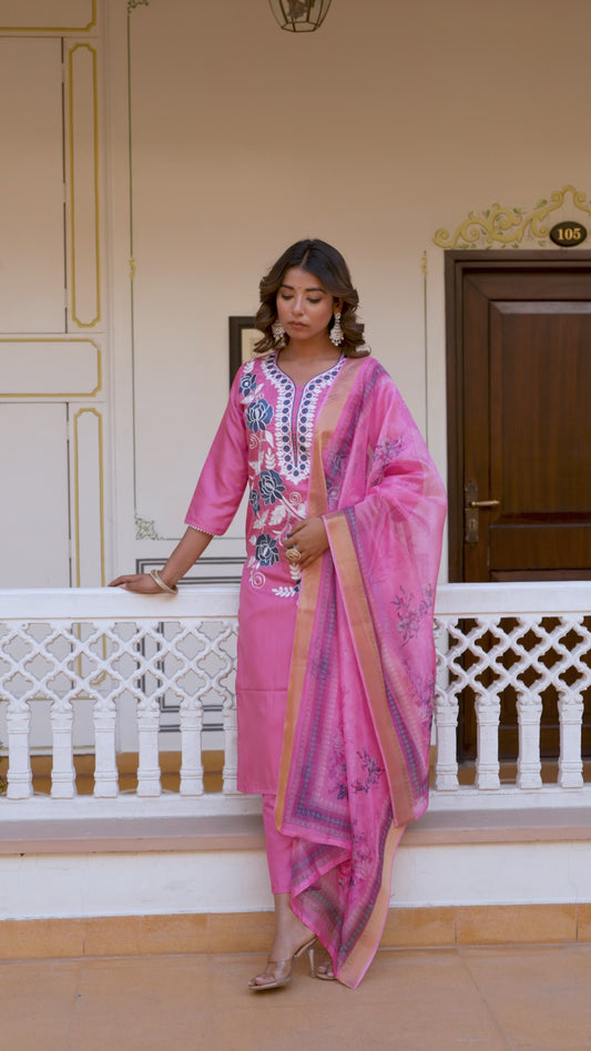 PINK  COLOURED WOMEN'S  P0LYSTER  KURTA WITH  DUPATTA SET